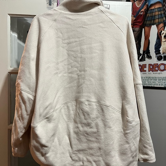 Lululemon pullover - Picture 4 of 4